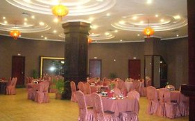 Hotel Titan King Casino  4*